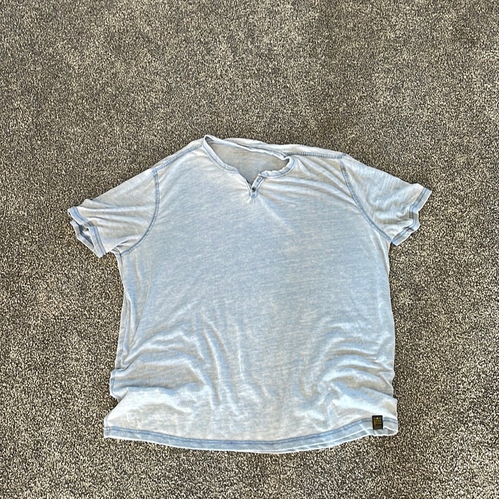 Lucky burnout Henley. Xl